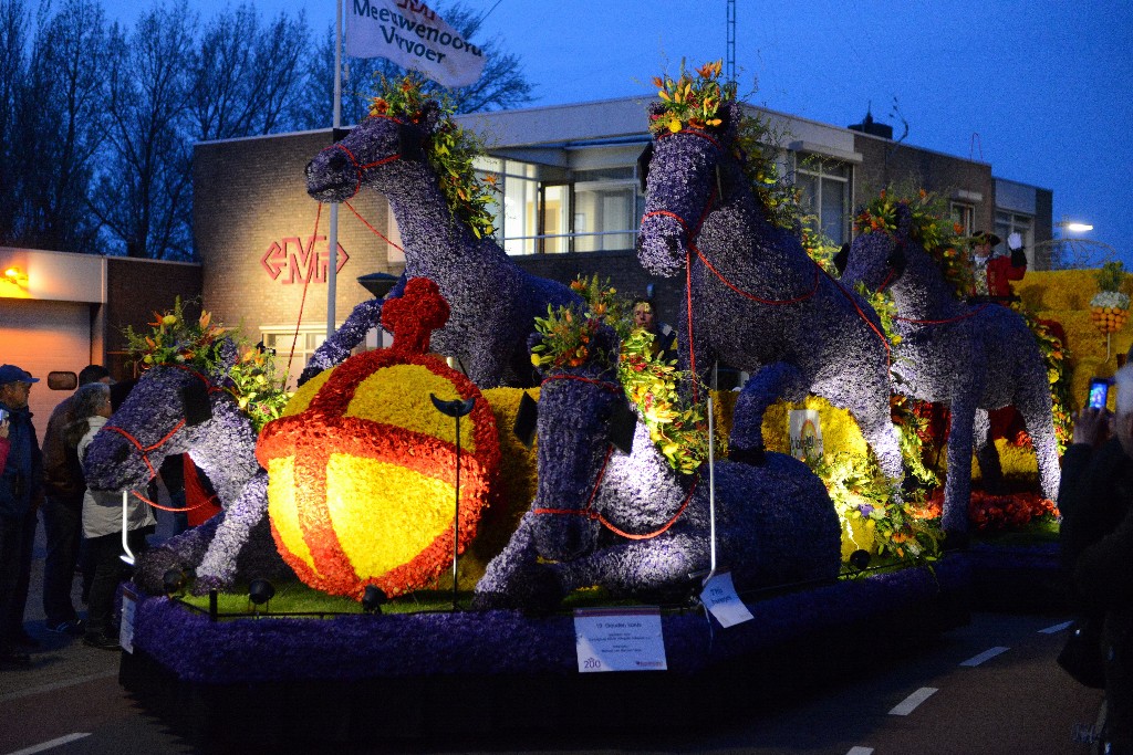 ../Images/Bloemencorso 2015 112.jpg